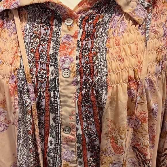 Taylor & Sage boho button down blouse with tassels size small - Picture 3 of 10